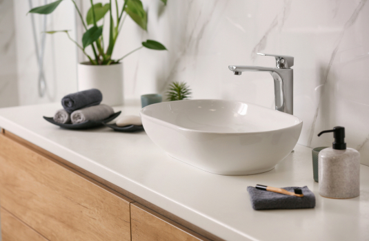 Umywalka na blat – jaki model umywalki nablatowej wybrać do łazienki?