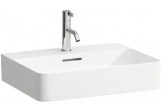 Umywalka ścienna LAUFEN VAL 550 x 420 mm SaphirKeramik z otworem na baterię biała