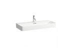 Umywalka ścienna Laufen Val 950 x 420 mm SaphirKeramik z otworem na baterię biała 